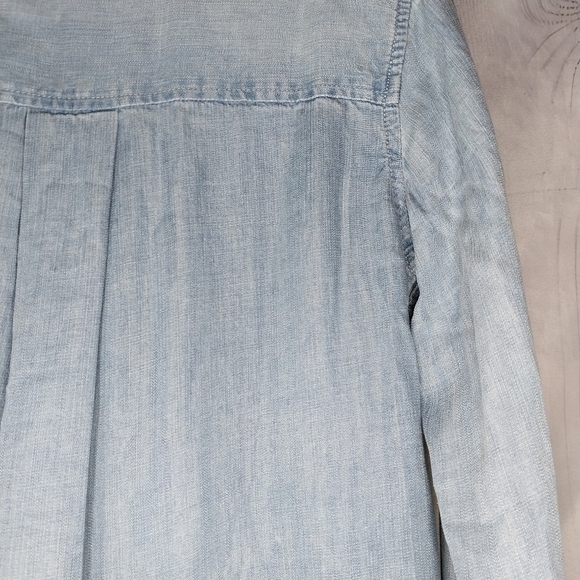 Thread And Supply Chambray Light Blue Denim Button-Up Shirt NWT - Picture 13 of 16